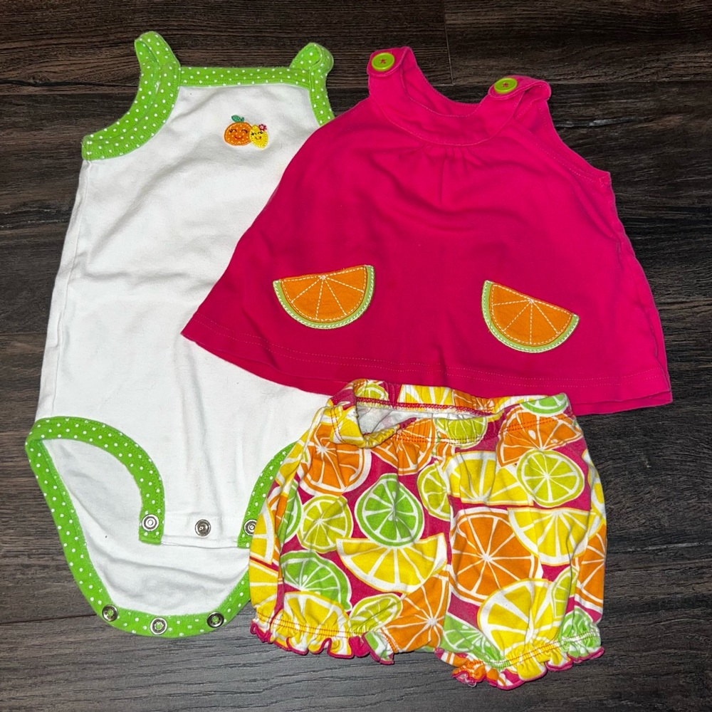 3 pc. Carter’s set (12 months)